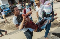 Clean Clothes Campaign potępia przemoc wobec pracowników branży odzieżowej w Kambodży 