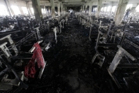 Pożar w Fabryce Tazreen: Rok po tragedii walka o odszkodowania wciąż trwa